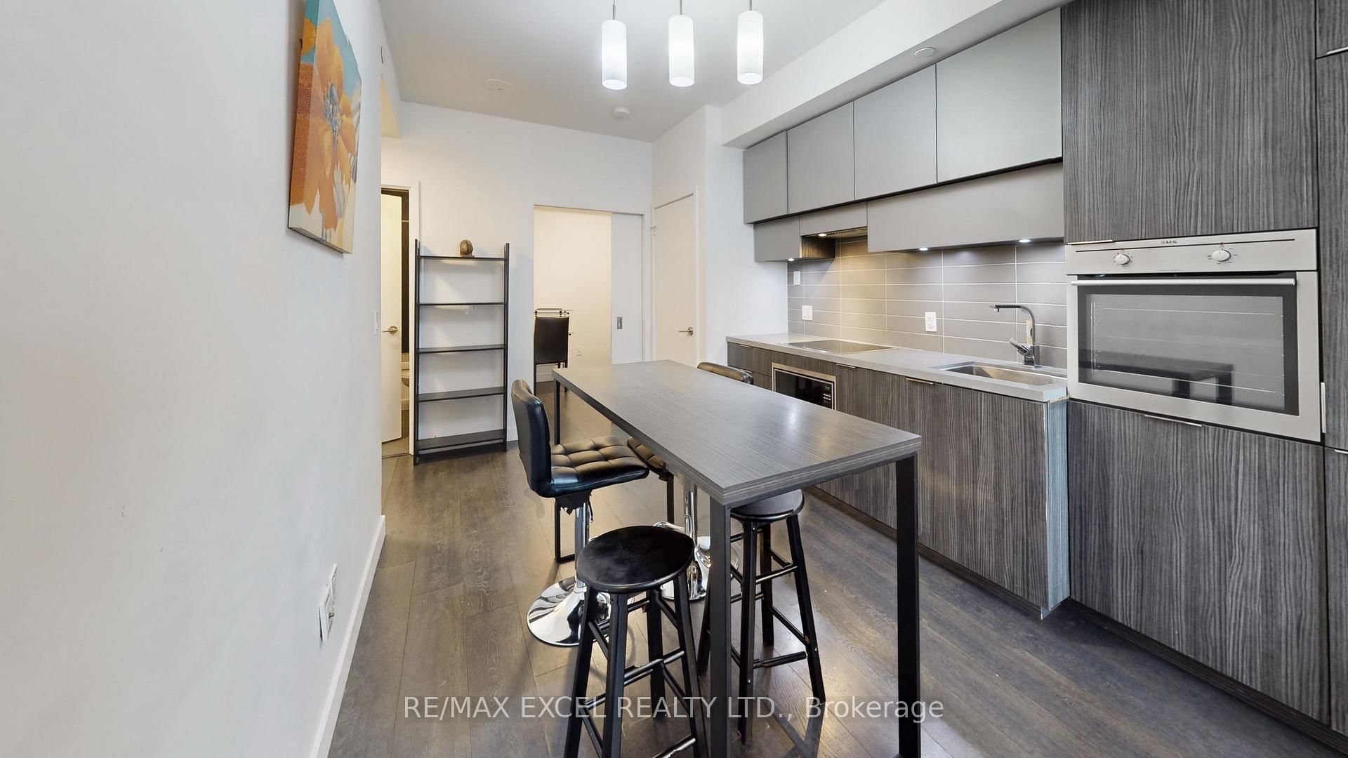8 Eglinton Avenue E, Unit 2701