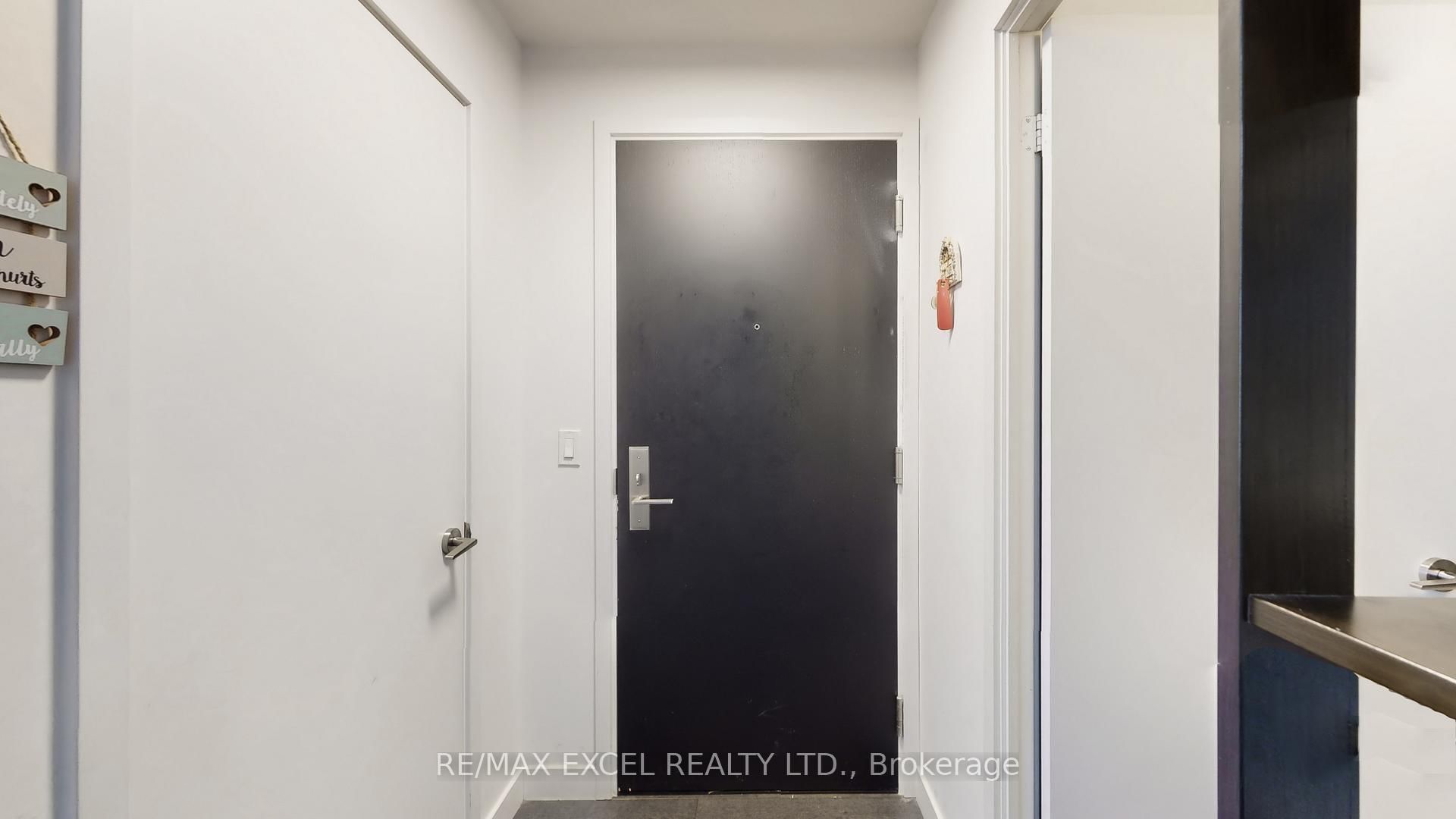 8 Eglinton Avenue E, Unit 2701