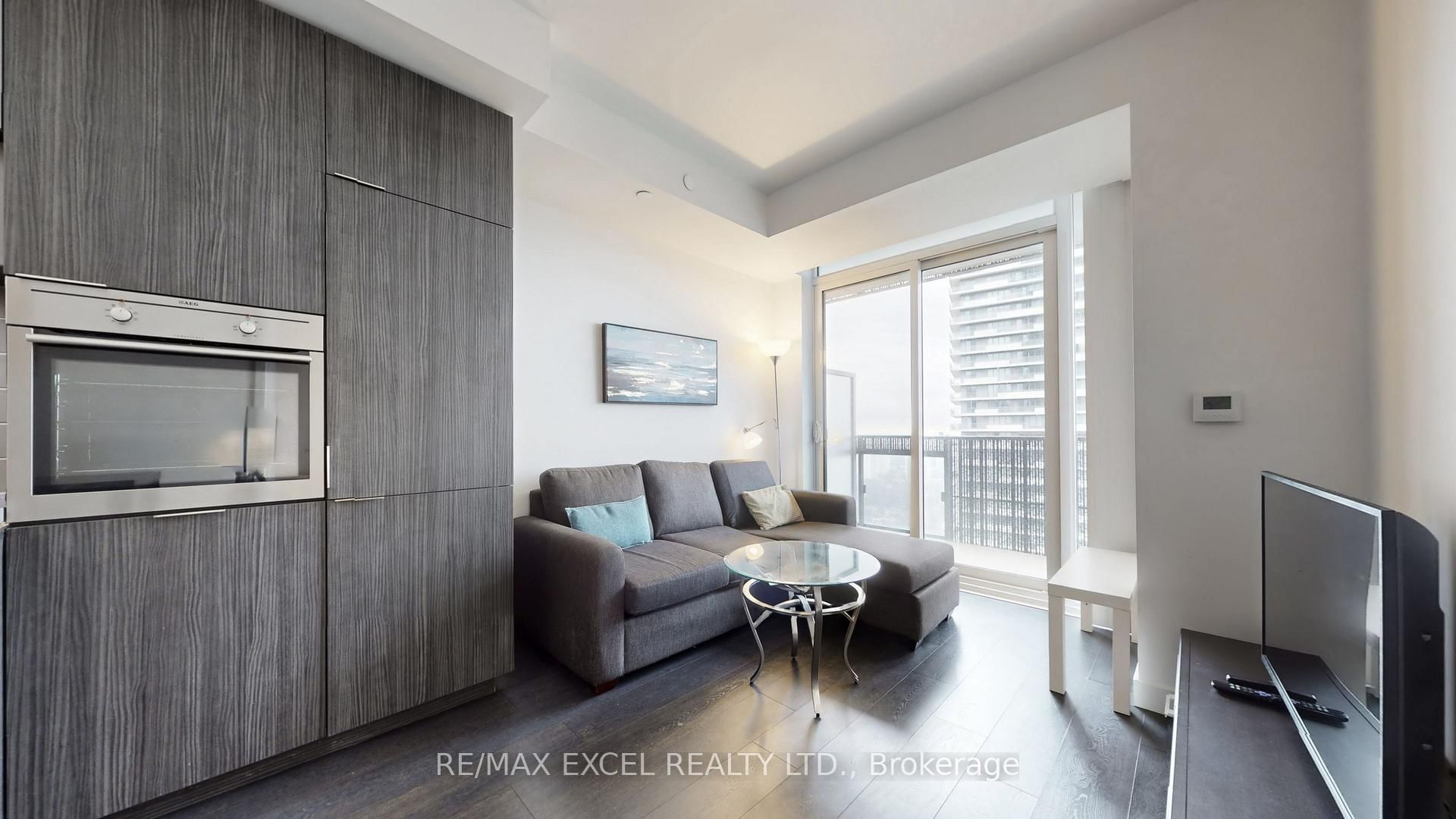 8 Eglinton Avenue E, Unit 2701