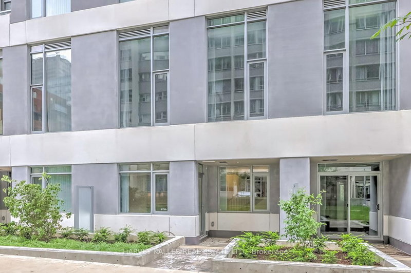 TH116 - 50 Dunfield Ave, Toronto, M4S 0E4 | Image 2