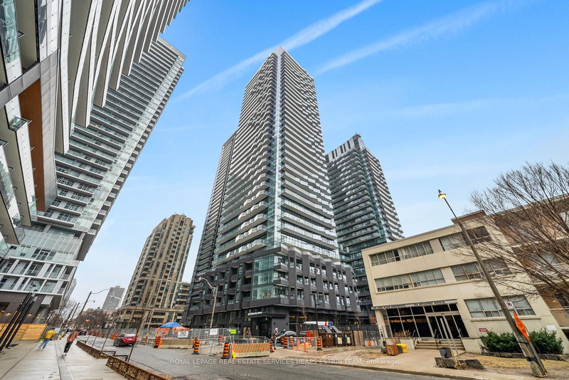 home for lease on 3105-110 Broadway Avenue