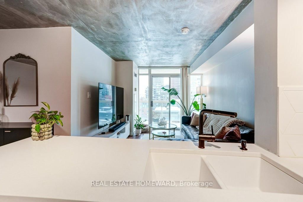 Condo for sale at 1009-323 Richmond Street, Toronto, Ontario, M5A 4R3 - Moss Park - MLS: C12959764