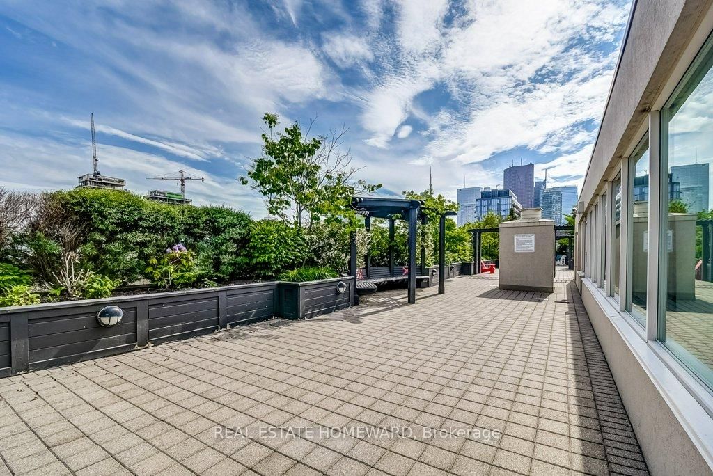 Condo for sale at 1009-323 Richmond Street, Toronto, Ontario, M5A 4R3 - Moss Park - MLS: C12959764