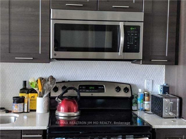 930 - 169 Fort York Boulevard