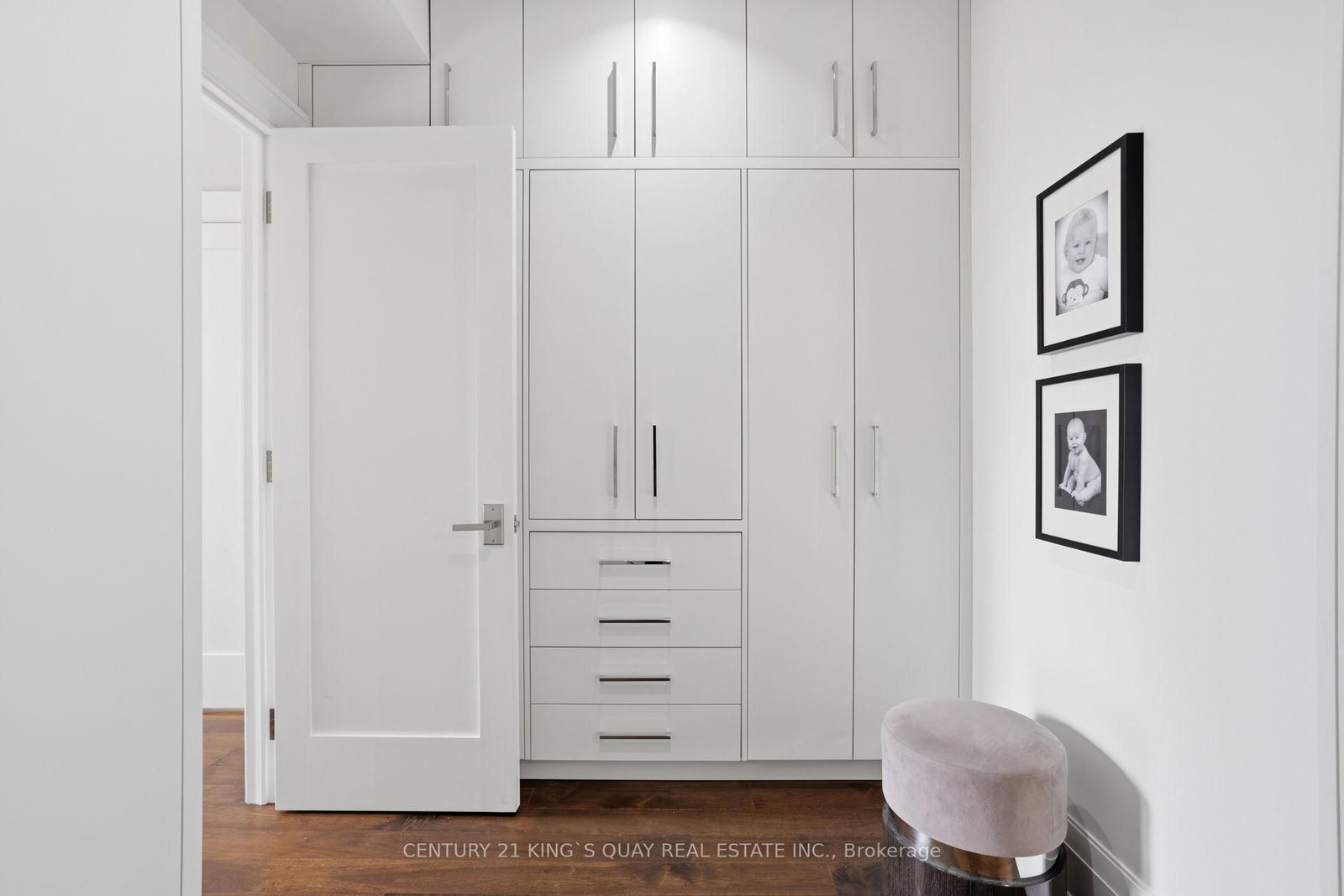 Detached House for sale at 33 Nesbitt Drive, Toronto, Ontario, M4W 2G2 - Leaside - MLS: C12960034