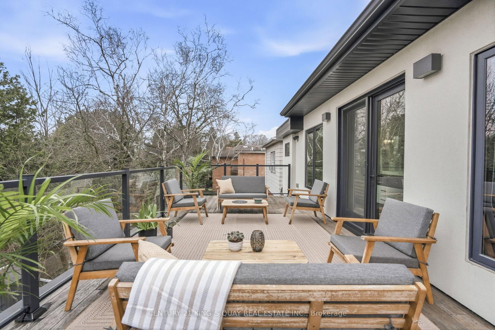 Detached House for sale at 33 Nesbitt Drive, Toronto, Ontario, M4W 2G2 - Leaside - MLS: C12960034