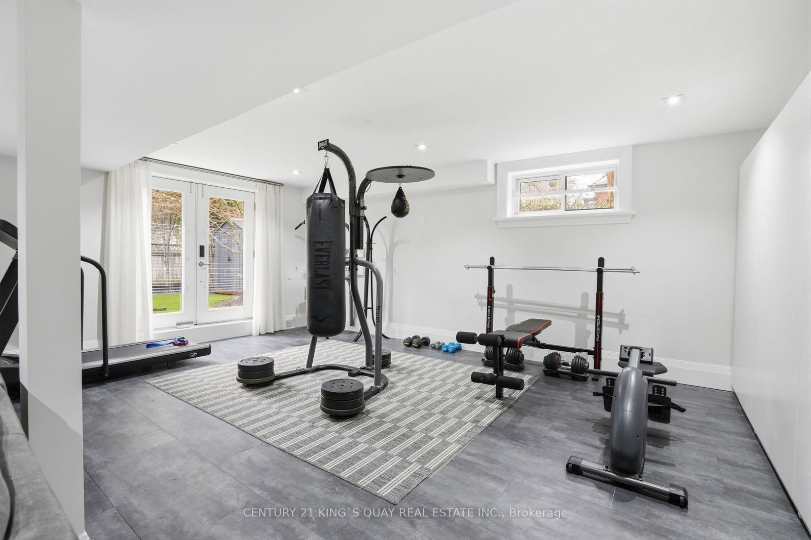 Detached House for sale at 33 Nesbitt Drive, Toronto, Ontario, M4W 2G2 - Leaside - MLS: C12960034