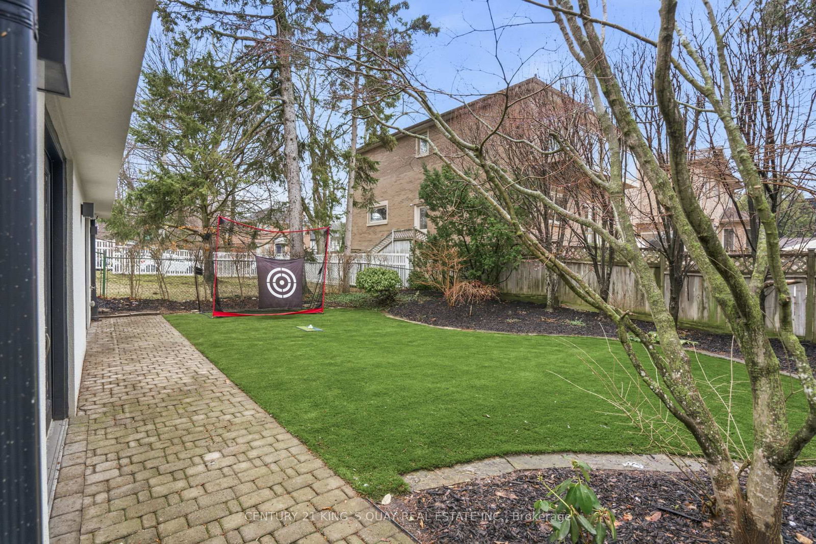 Detached House for sale at 33 Nesbitt Drive, Toronto, Ontario, M4W 2G2 - Leaside - MLS: C12960034