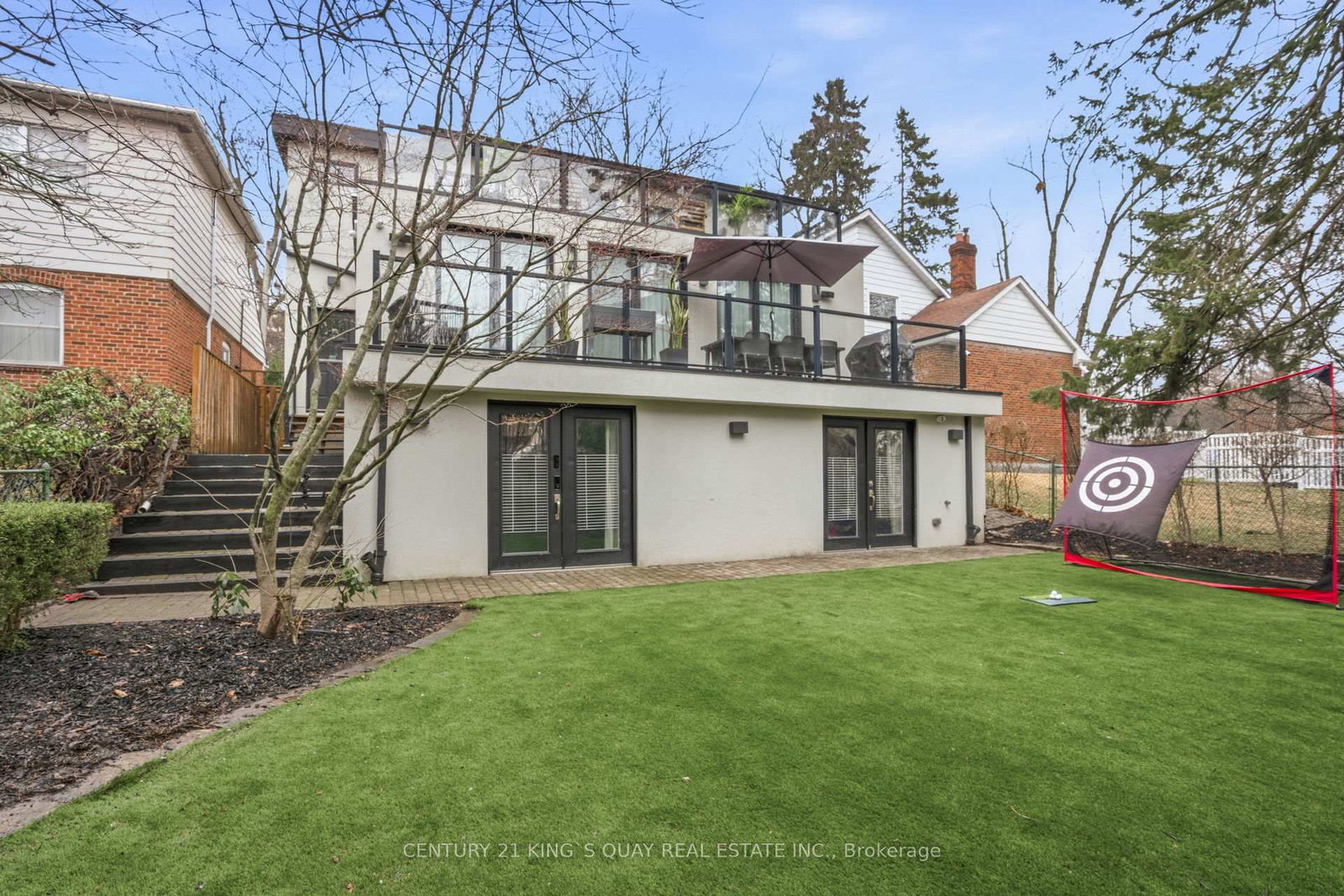 Detached House for sale at 33 Nesbitt Drive, Toronto, Ontario, M4W 2G2 - Leaside - MLS: C12960034