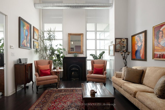 243 - 380 Macpherson Avenue