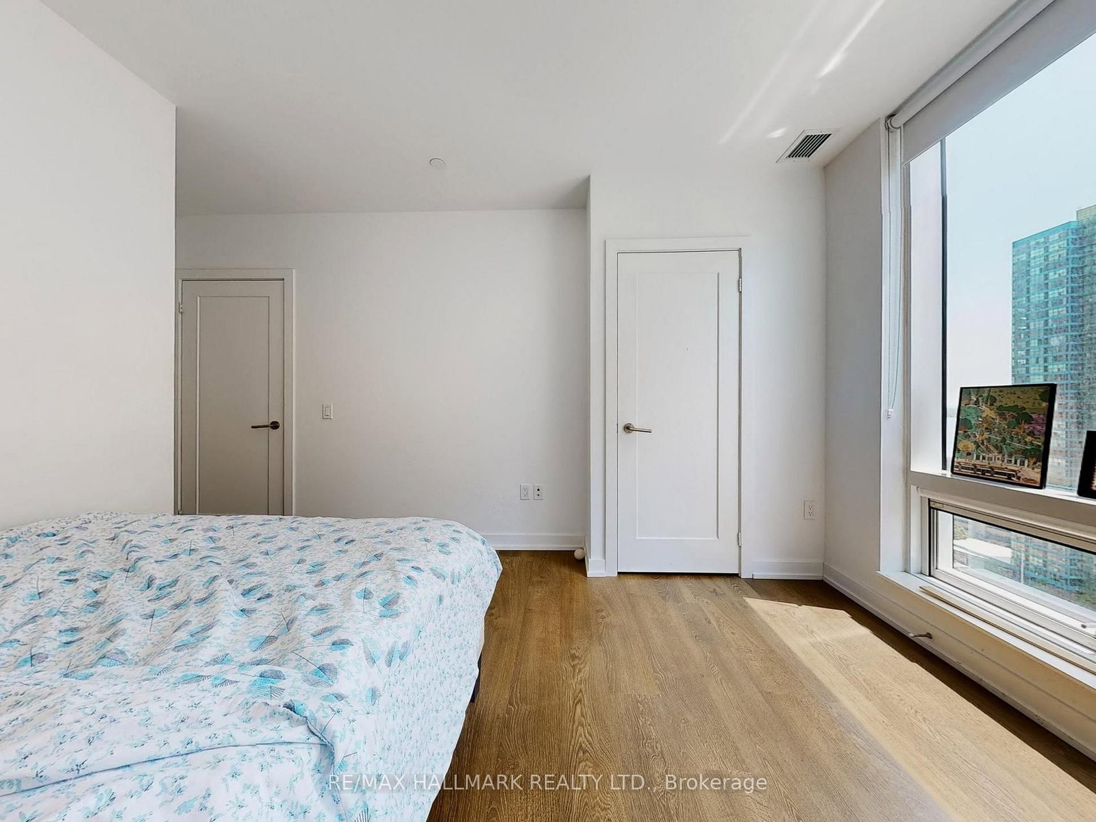 Condo for sale at 1905-10 York Street, Toronto, Ontario, M5J 0E1 - Waterfront Communities C1 - MLS: C12960266