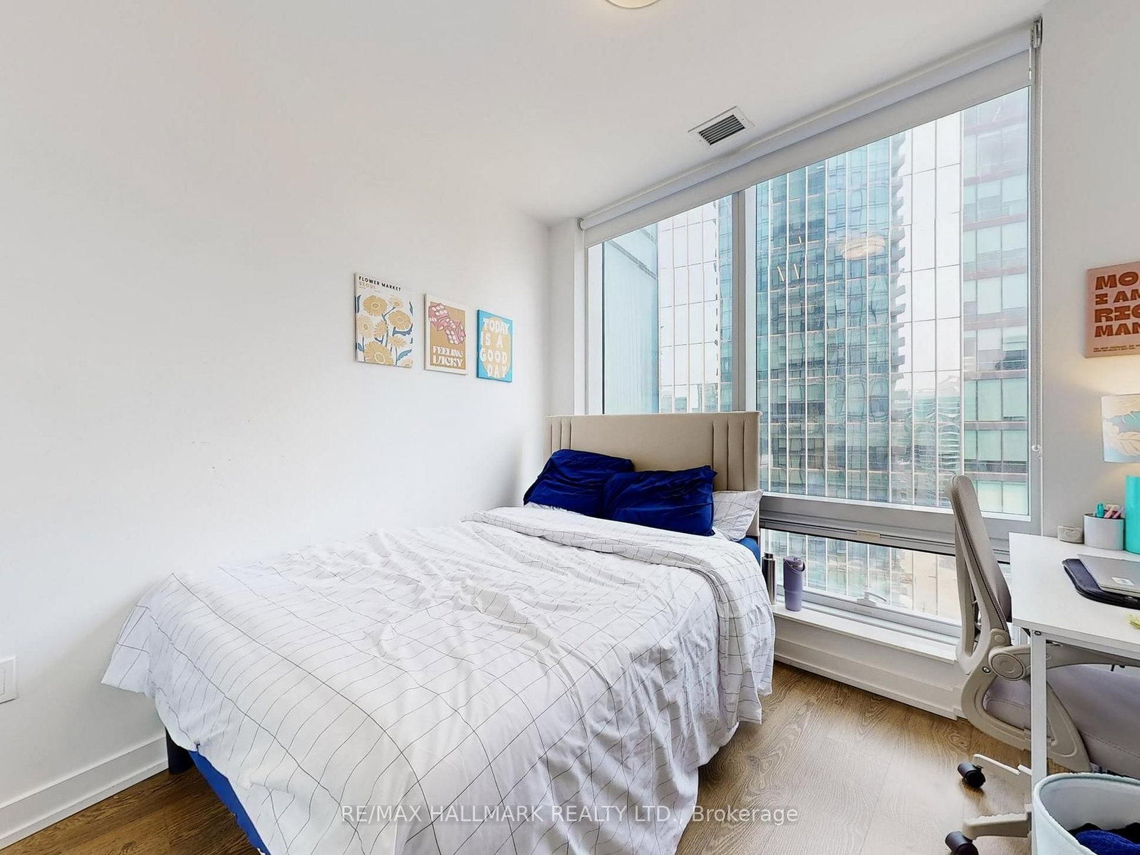 Condo for sale at 1905-10 York Street, Toronto, Ontario, M5J 0E1 - Waterfront Communities C1 - MLS: C12960266