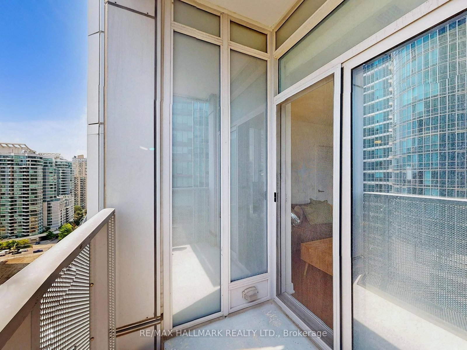 Condo for sale at 1905-10 York Street, Toronto, Ontario, M5J 0E1 - Waterfront Communities C1 - MLS: C12960266