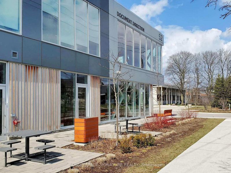 207 - 52 Scarsdale Rd, Toronto, M3B 2R7 | Image 3