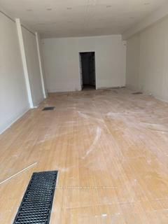 2615 Yonge St, Toronto, M4P 2J1 | Image 2