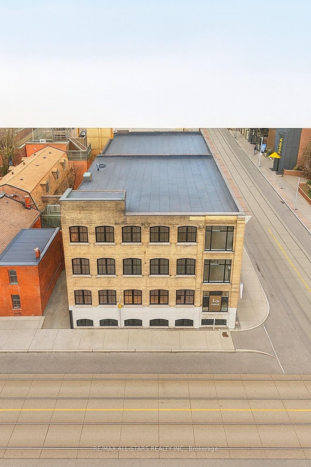 14 Mccaul Street, Unit 303 - Photo 5