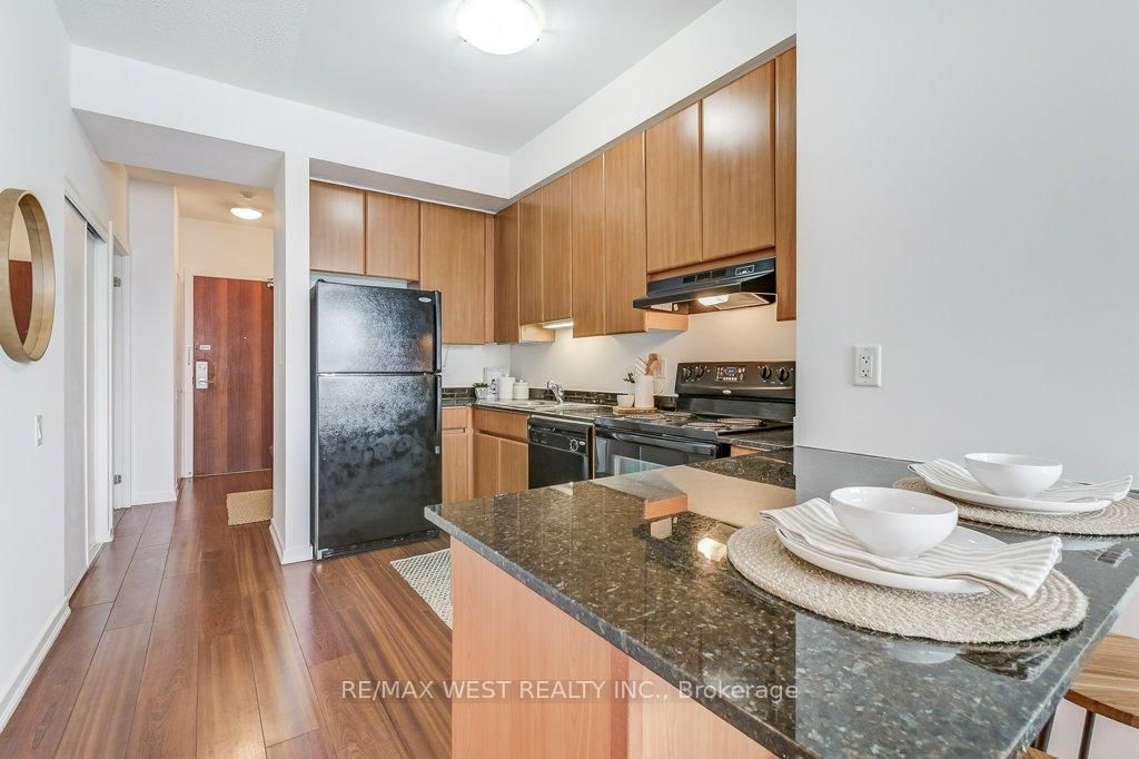 Condo for sale at 501-30 Canterbury Place, Toronto, Ontario, M2N 0B9 - Willowdale West - MLS: C12960462