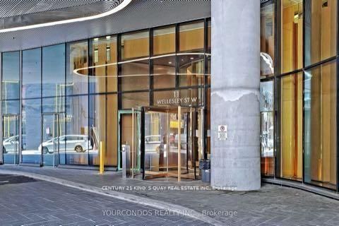 1811 - 11 Wellesley Street W