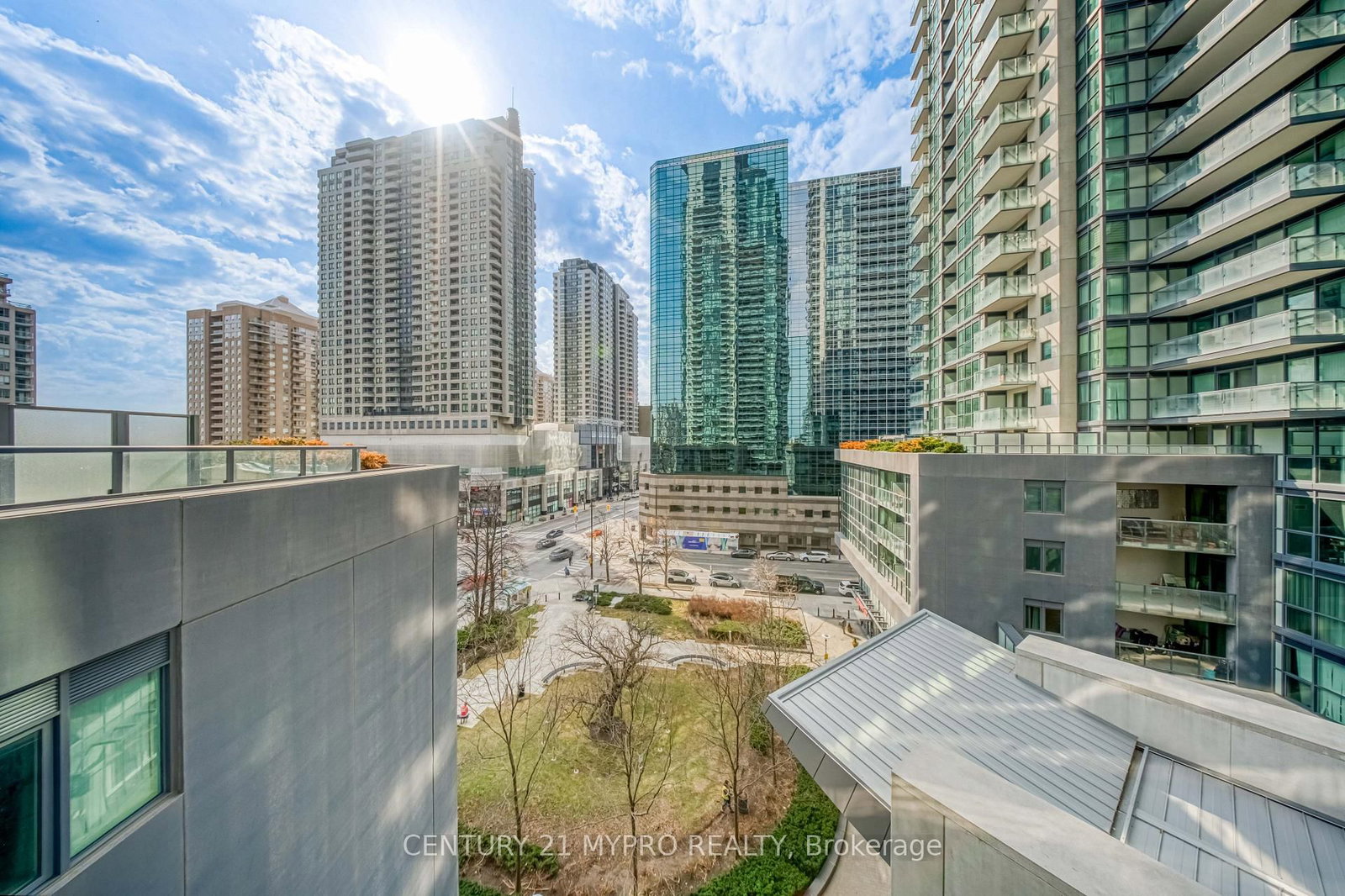 5168 Yonge Street, Unit 502 - Photo 36