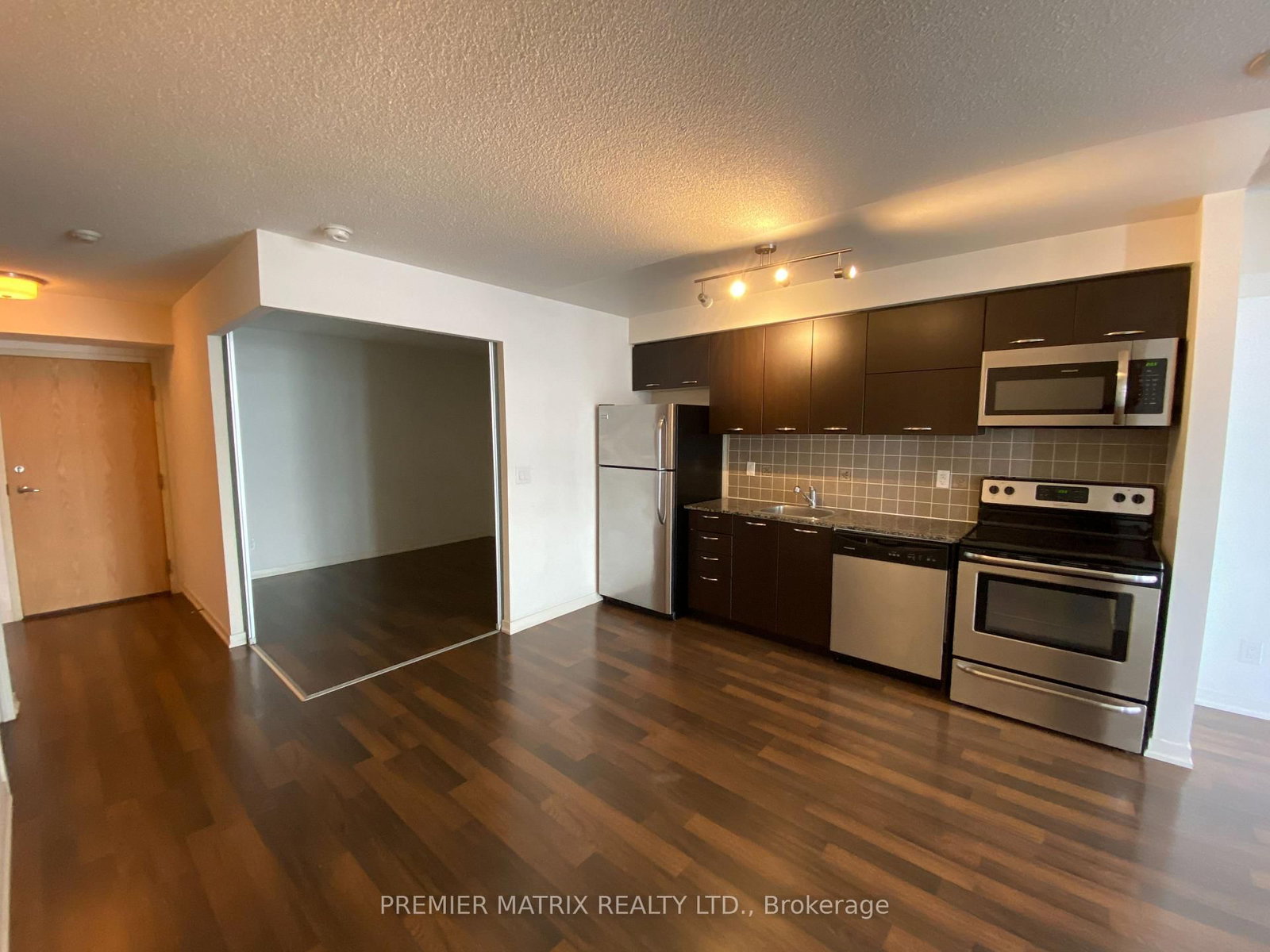 Condo for lease at 904-38 Joe Shuster Way, Toronto, Ontario, M6K 0A5 - Niagara - MLS: C12961104