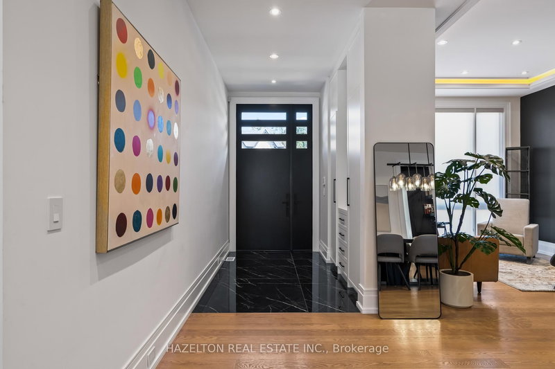 71 Yorkview Dr, Toronto, M2R 1J7 | Image 2