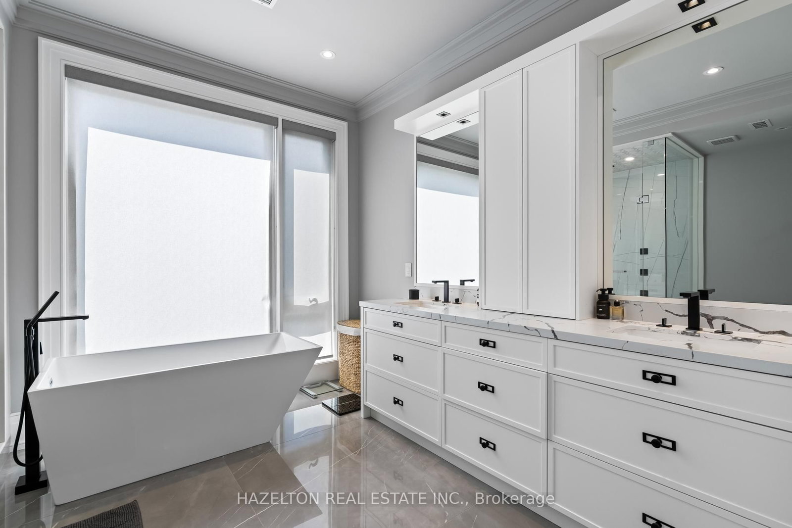 Detached House for sale at 71 Yorkview Drive, Toronto, Ontario, M2R 1J7 - Willowdale West - MLS: C12961526