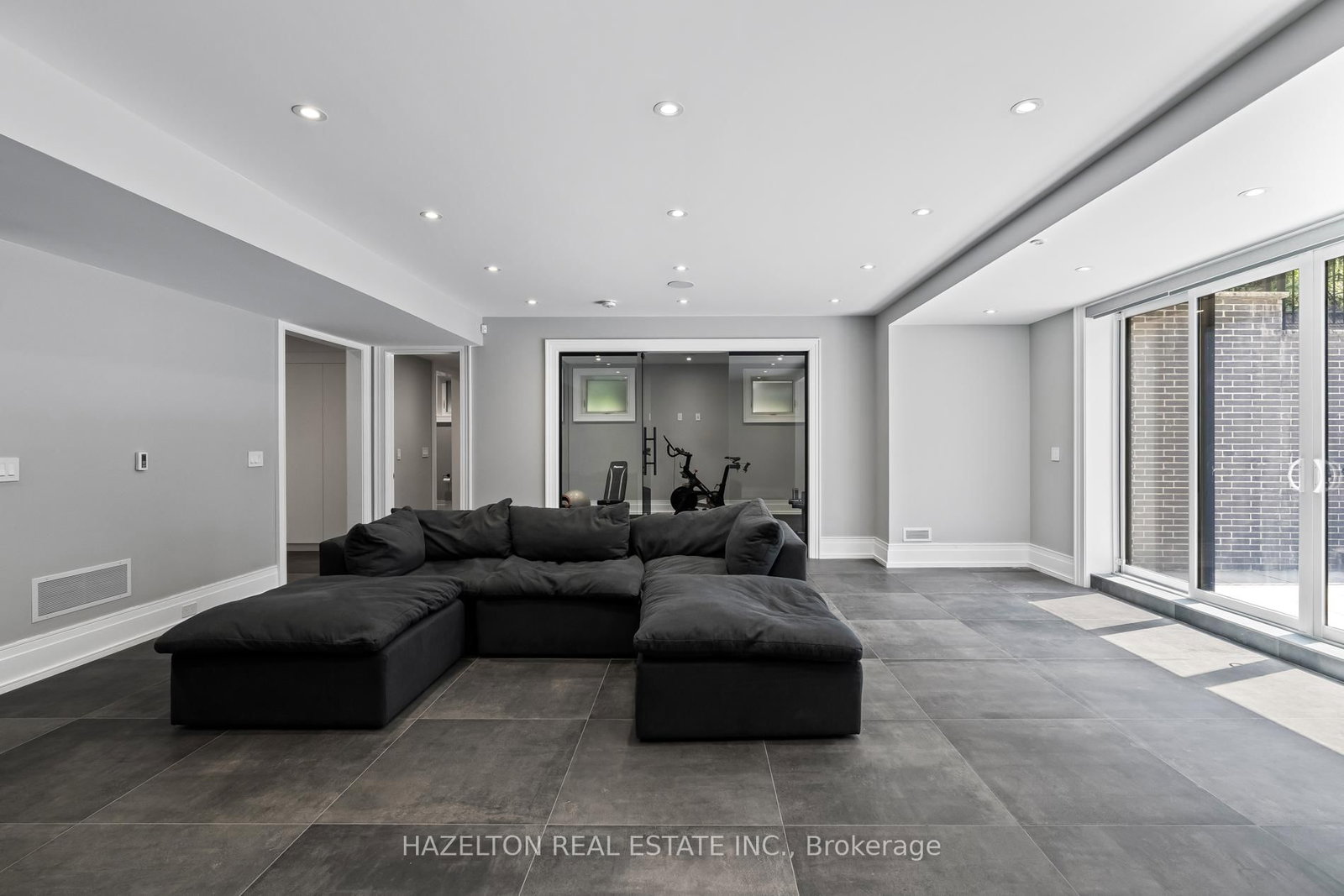 Detached House for sale at 71 Yorkview Drive, Toronto, Ontario, M2R 1J7 - Willowdale West - MLS: C12961526