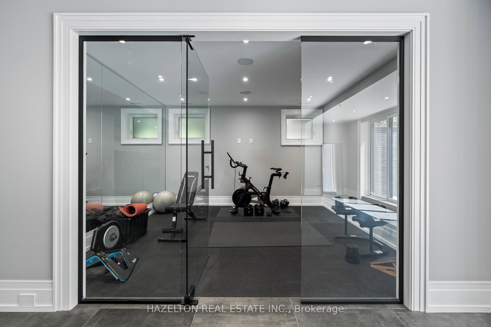 Detached House for sale at 71 Yorkview Drive, Toronto, Ontario, M2R 1J7 - Willowdale West - MLS: C12961526