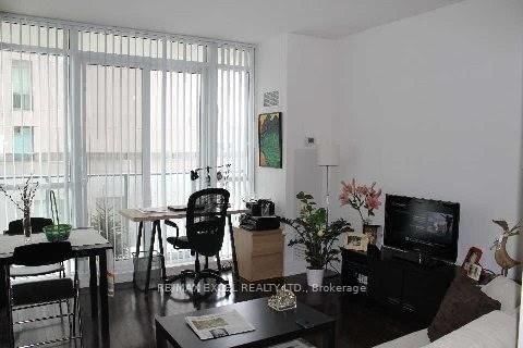 home for lease on 1809-770 Bay Street