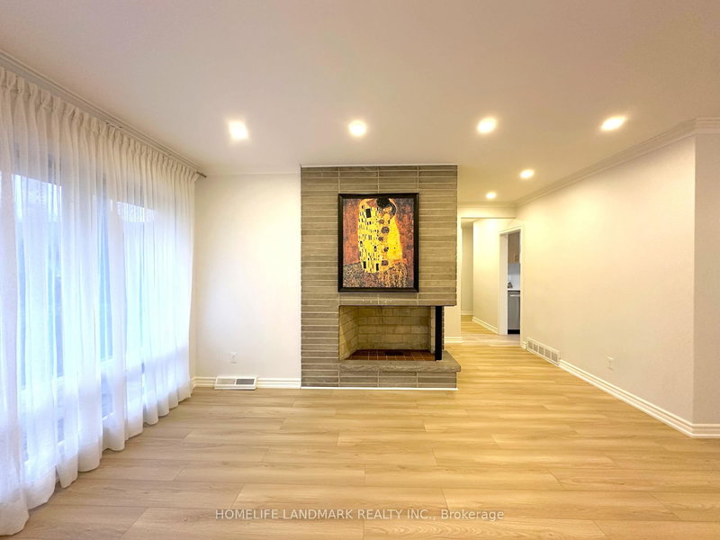 9 Terrington Crt, Toronto, M3B 2J9 | Image 3