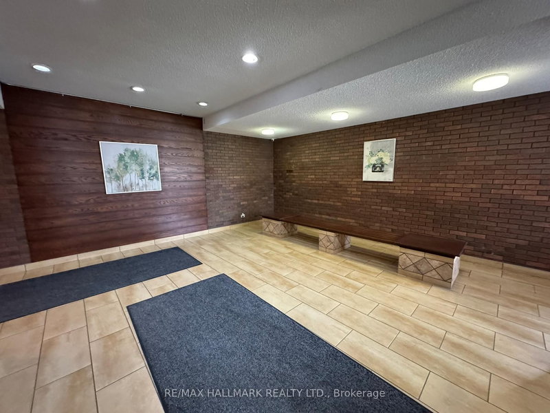 212 - 10 Sunrise Ave, Toronto, M4A 2R1 | Image 2