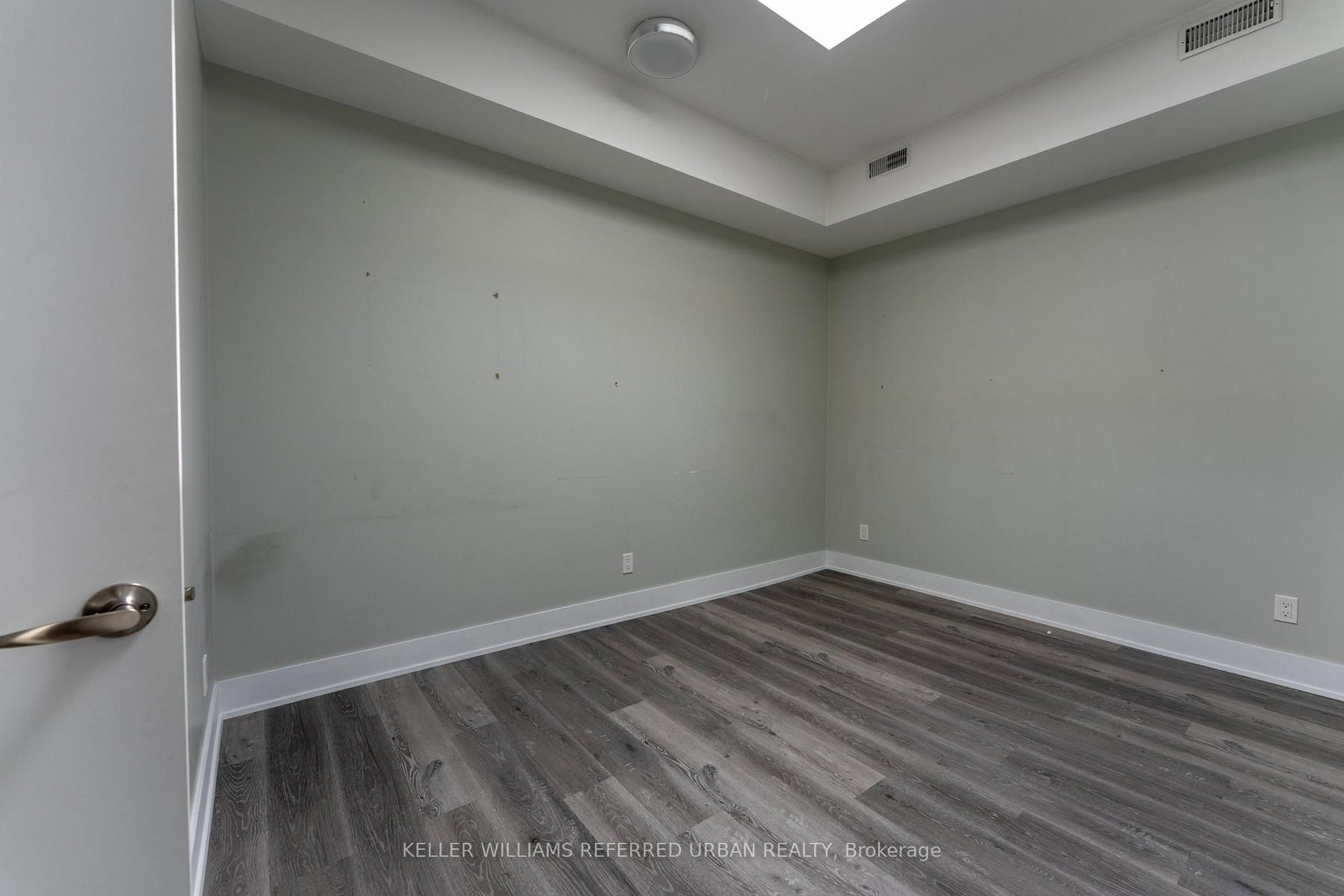 Condo for lease at 1-400 Queen Street, Toronto, Ontario, M5V 2A6 - Kensington-Chinatown - MLS: C12962108