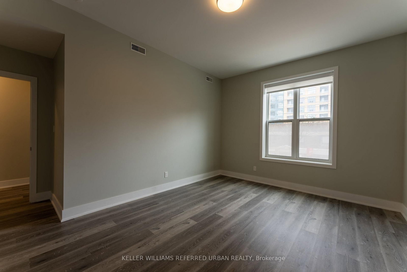 Condo for lease at 1-400 Queen Street, Toronto, Ontario, M5V 2A6 - Kensington-Chinatown - MLS: C12962108