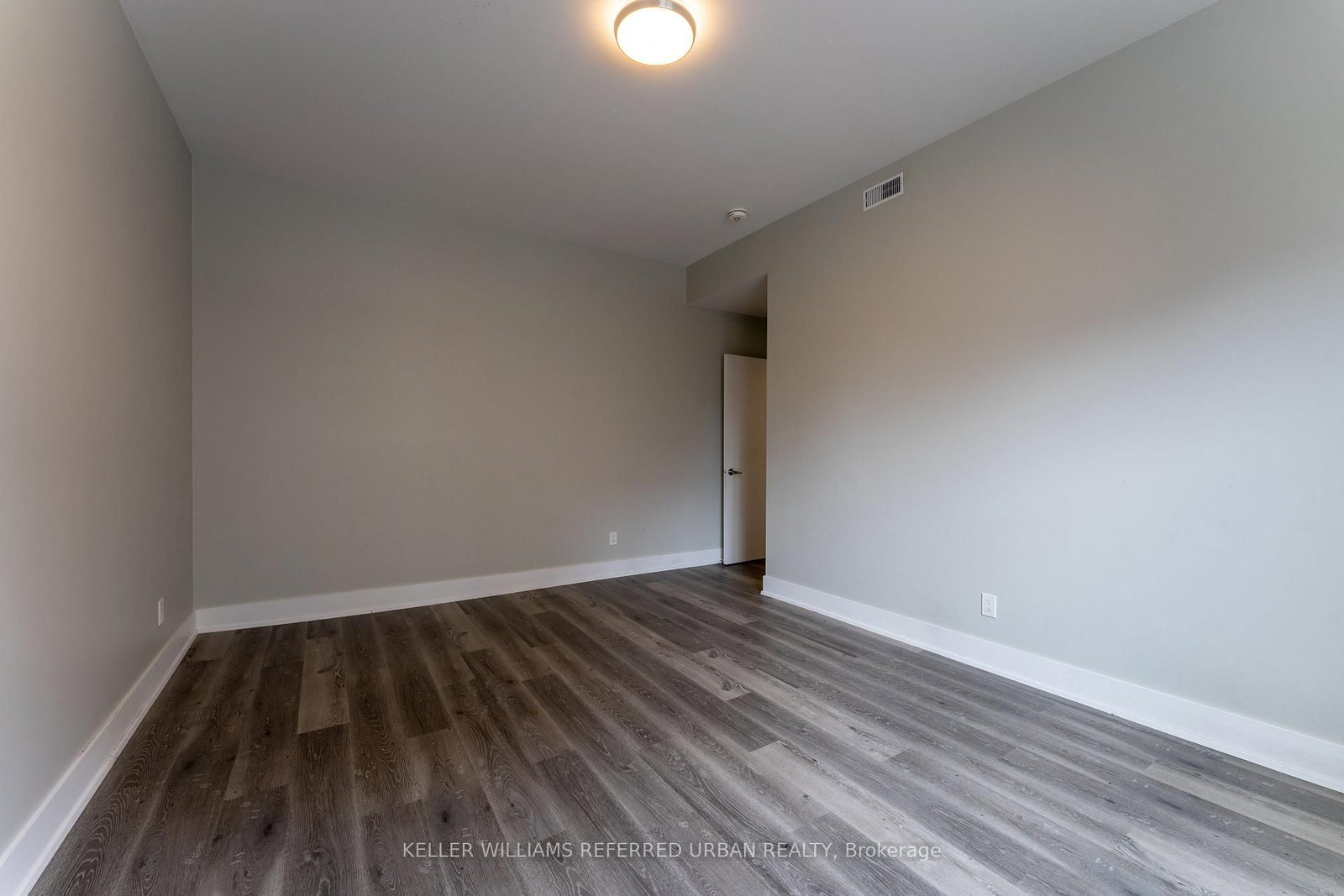 Condo for lease at 1-400 Queen Street, Toronto, Ontario, M5V 2A6 - Kensington-Chinatown - MLS: C12962108