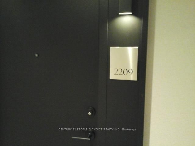 2209 - 125 Redpath Ave, Toronto, M4S 0B5 | Image 2