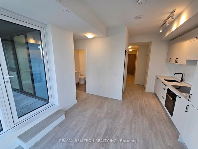 1012 - 1 Quarrington Lane