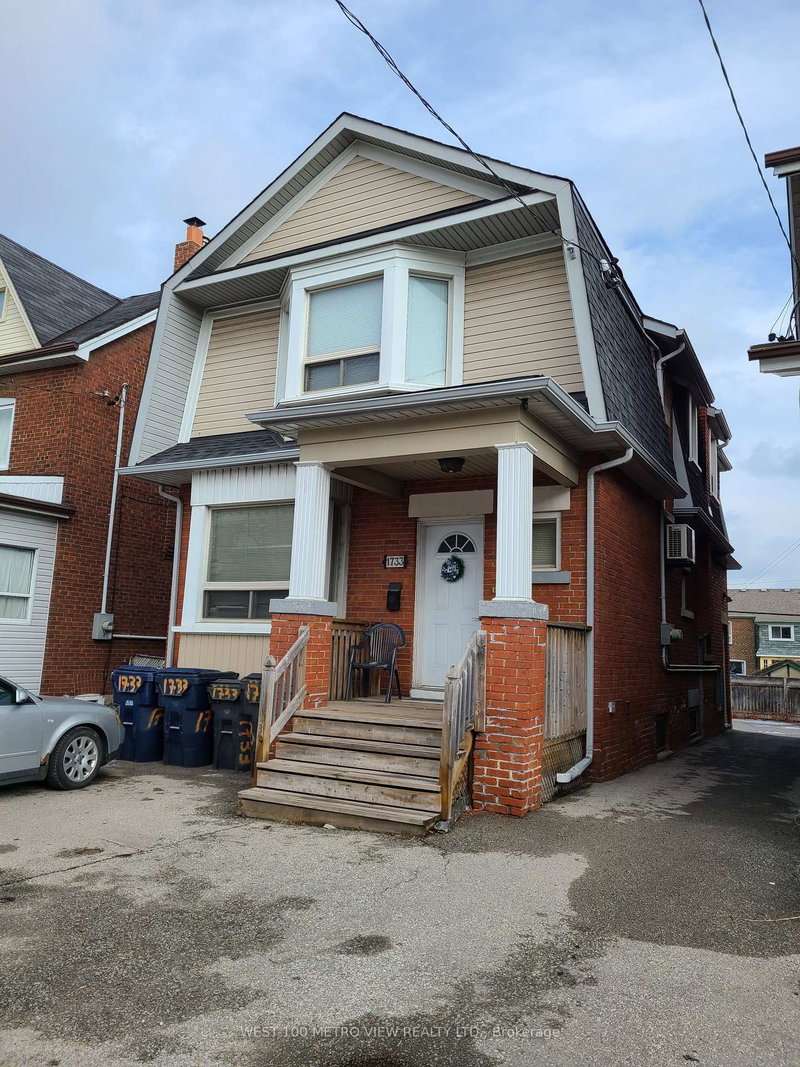 home for lease on 1733 Dufferin Street