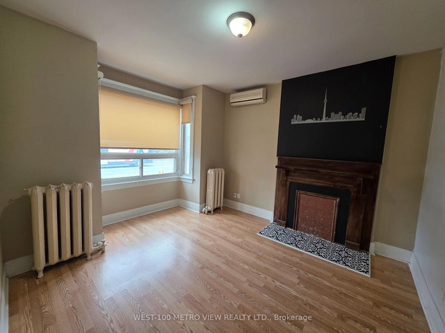 1733 Dufferin Street