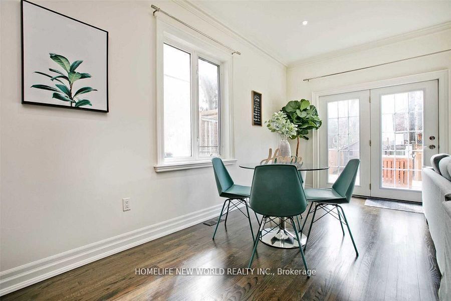 Detached House for sale at 7 Roslin Avenue, Toronto, Ontario, M4N 1Y8 - Lawrence Park North - MLS: C12962416