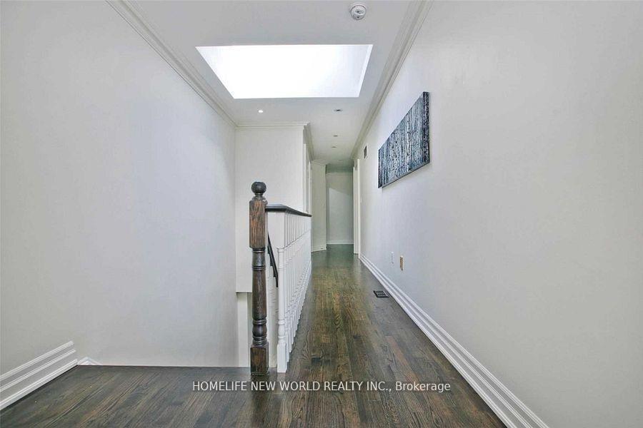 Detached House for sale at 7 Roslin Avenue, Toronto, Ontario, M4N 1Y8 - Lawrence Park North - MLS: C12962416