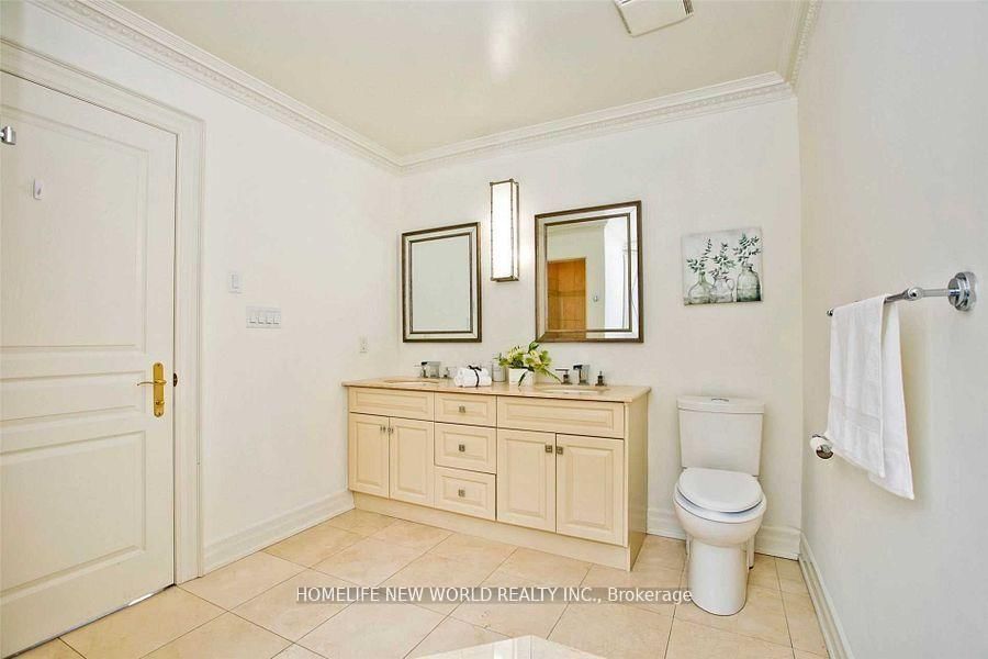 Detached House for sale at 7 Roslin Avenue, Toronto, Ontario, M4N 1Y8 - Lawrence Park North - MLS: C12962416