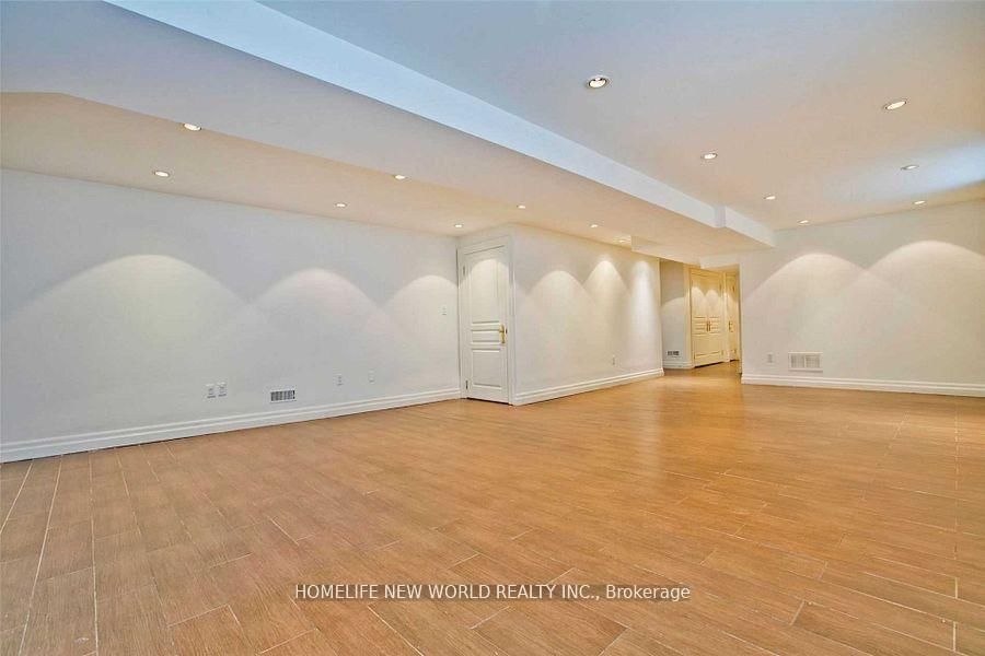 Detached House for sale at 7 Roslin Avenue, Toronto, Ontario, M4N 1Y8 - Lawrence Park North - MLS: C12962416