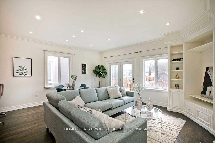 Detached House for sale at 7 Roslin Avenue, Toronto, Ontario, M4N 1Y8 - Lawrence Park North - MLS: C12962416