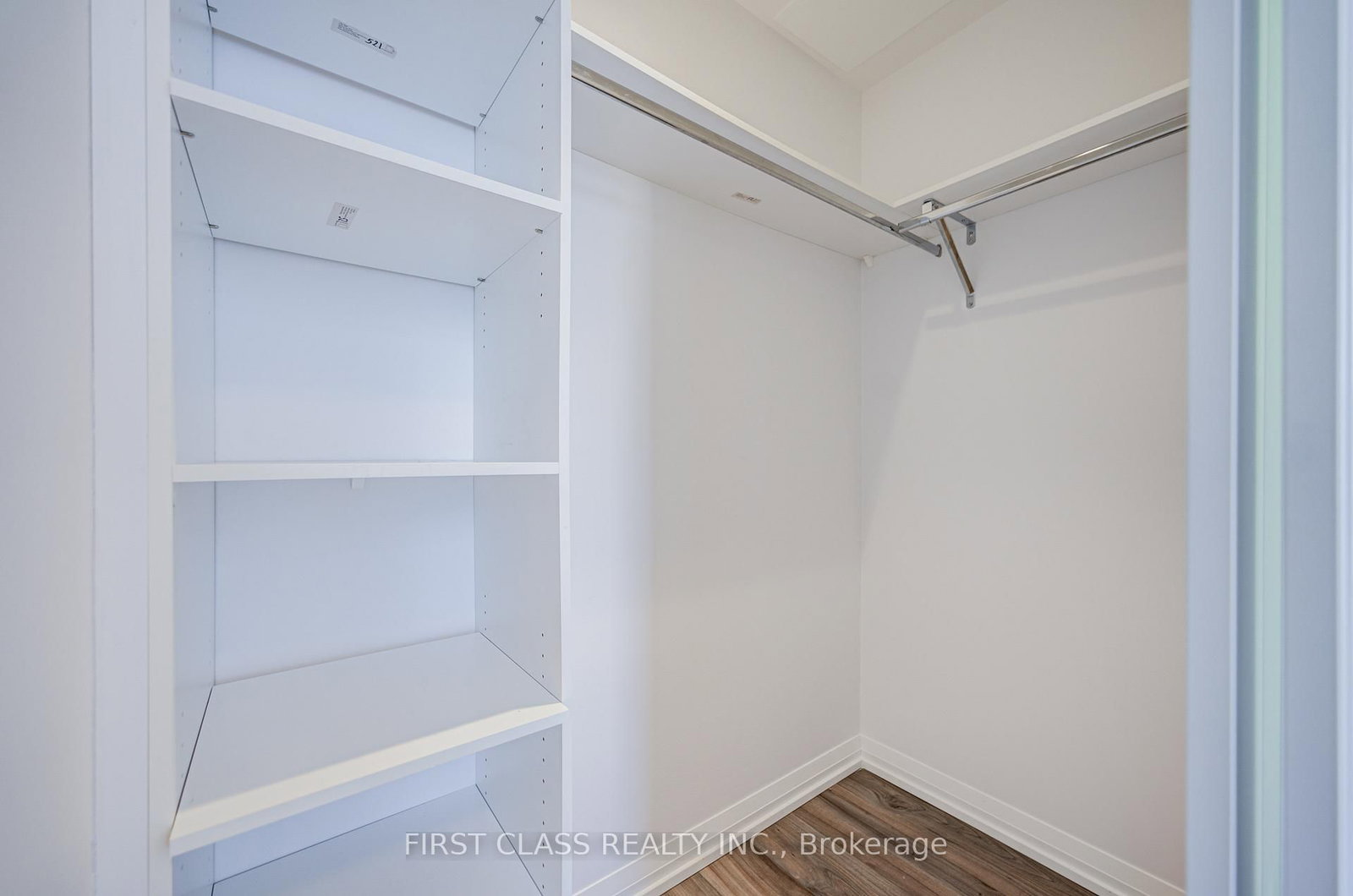 Condo for sale at 521-50 Ann O'reilly Road, Toronto, Ontario, M2J 0C9 - Henry Farm - MLS: C12962454