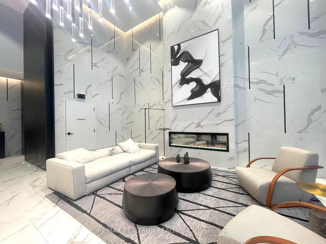 4005 - 82 Dalhousie Street