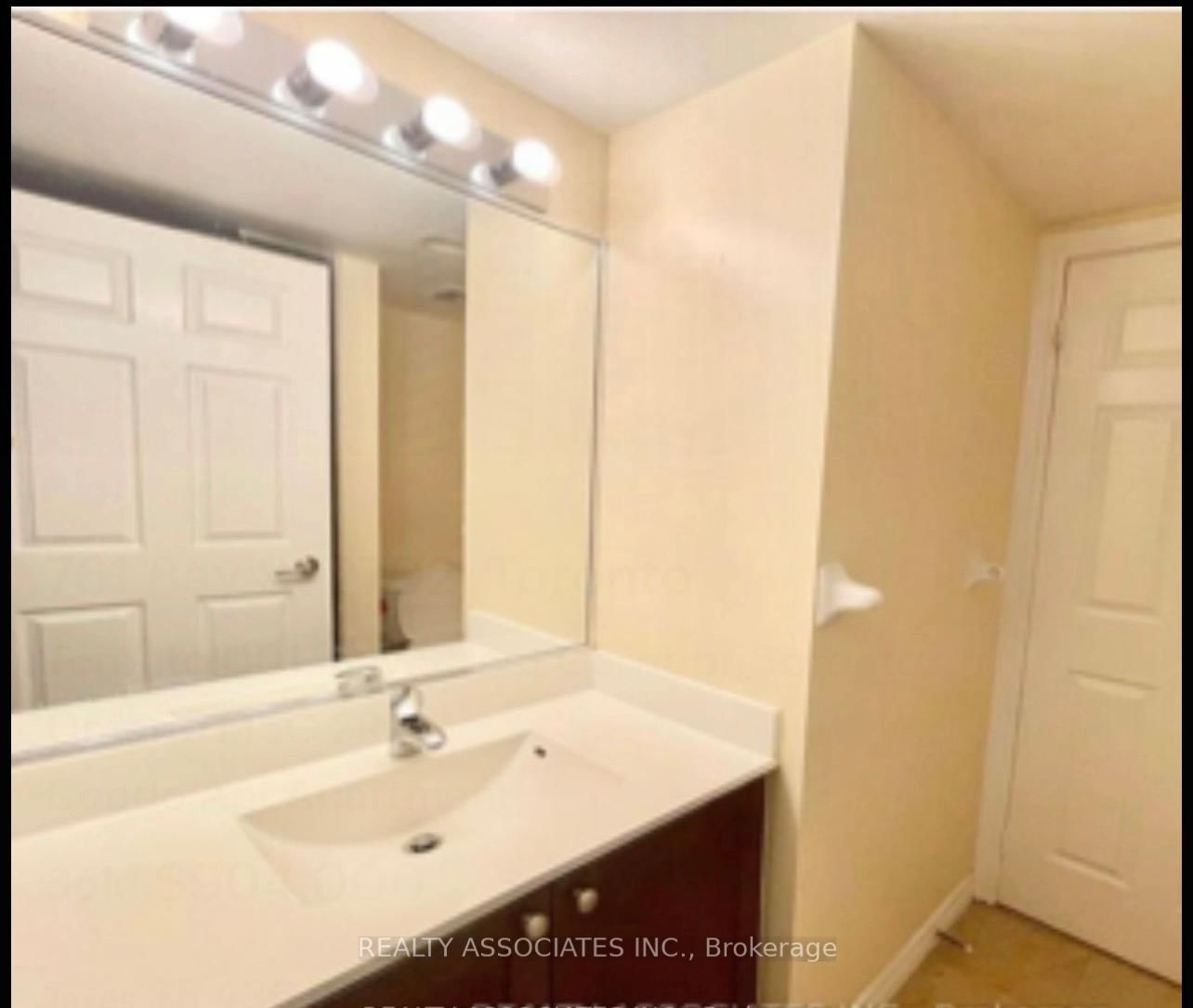 Condo for sale at 2602-761 Bay Street, Toronto, Ontario, M5G 2R2 - Bay Street Corridor - MLS: C12962582