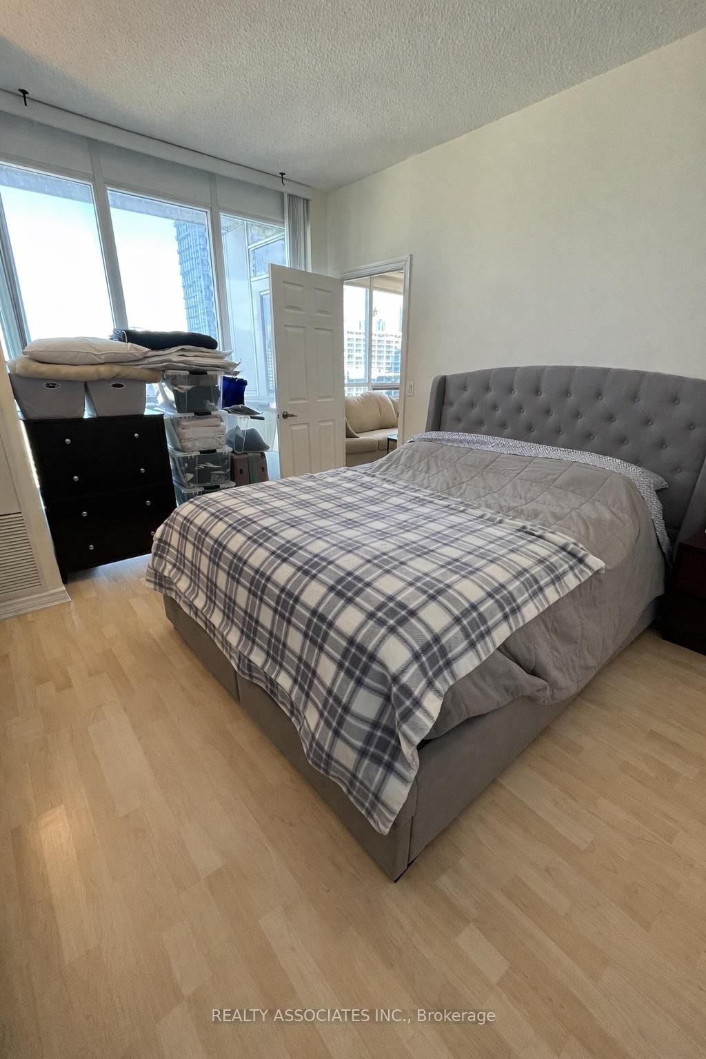 Condo for sale at 2602-761 Bay Street, Toronto, Ontario, M5G 2R2 - Bay Street Corridor - MLS: C12962582