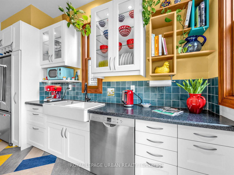 33 Euclid Ave, Toronto, M6J 2J7 | Image 2