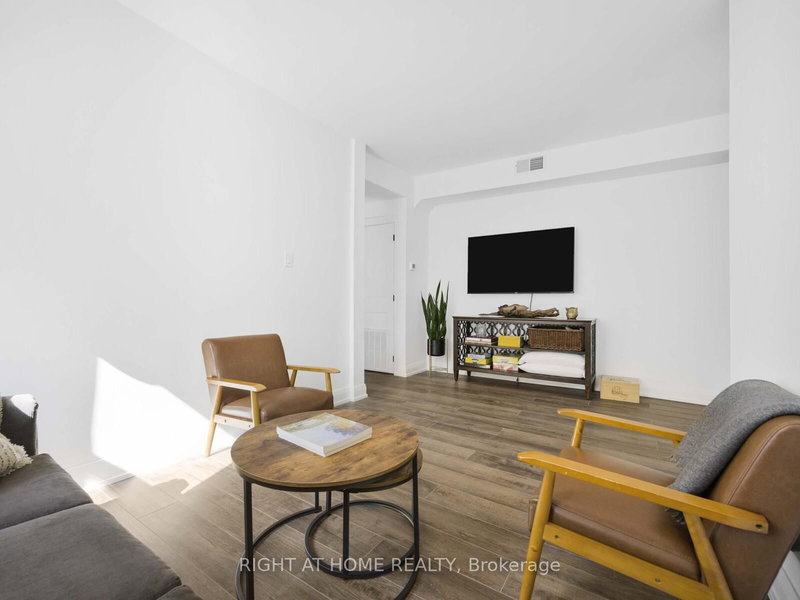 96 Tecumseth St, Toronto, M6J 2H1 | Image 2