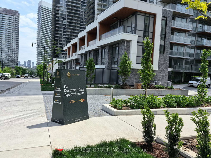 home for lease on 2702-27 Mcmahon Drive